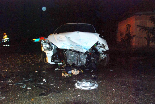 Totálkárosra törtek az autók (klikk a képre) Fotók: Melega Krisztián