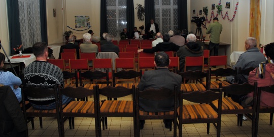 A fórum résztvevői Fetser Jánost hallgatják (Fotók: Melega Krisztián)