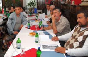 Helyi roma vállalkozók tájékozódtak a hitellehetőségekről (Fotó: Melega Krisztián)