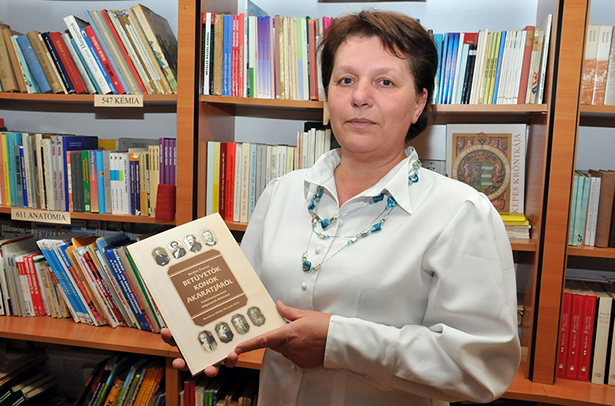 Bárdos Zsuzsa a honismereti hét keretében mutatta be legújabb kötetét (Fotó: Rajki Judit)