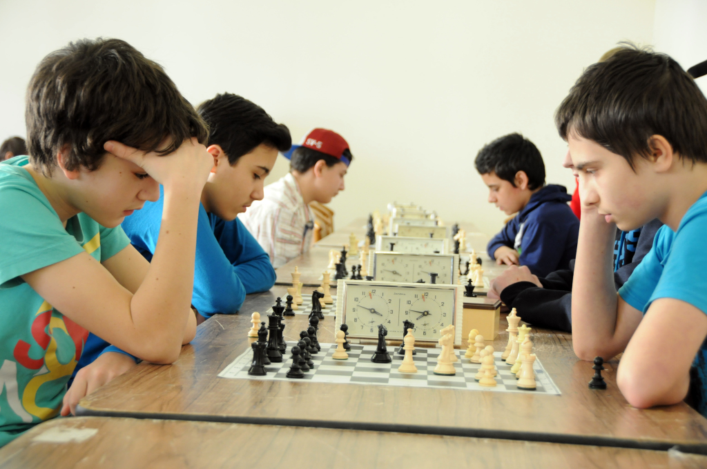 Koncentráció és taktika a sakktáblák mellett (Fotó: Kecskeméti Krisztina)