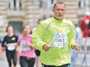 Kovács István ma is rendszeresen fut és jótékonykodik (Fotó: mob.hu)