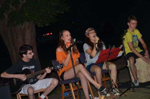 Újkígyóson nem utcazenéltek, hanem koncertet adtak (Fotó: Kecskeméti Laura)